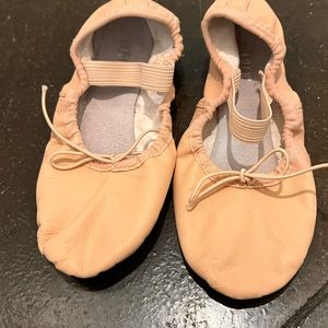 Girls Bloch Ballet Shoes 🩰
